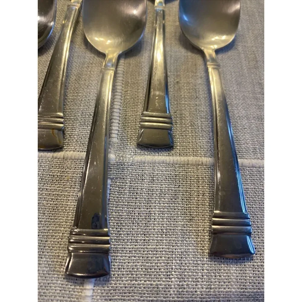 Wallace ZENITH Glossy 18/10 Stainless Flatware -- Set of 9 Oval Soup Spoons